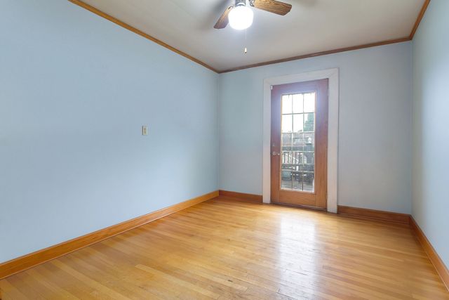6500 S Komensky Avenue, Chicago, IL 60629