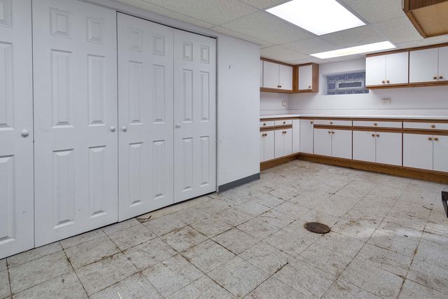 6500 S Komensky Avenue, Chicago, IL 60629
