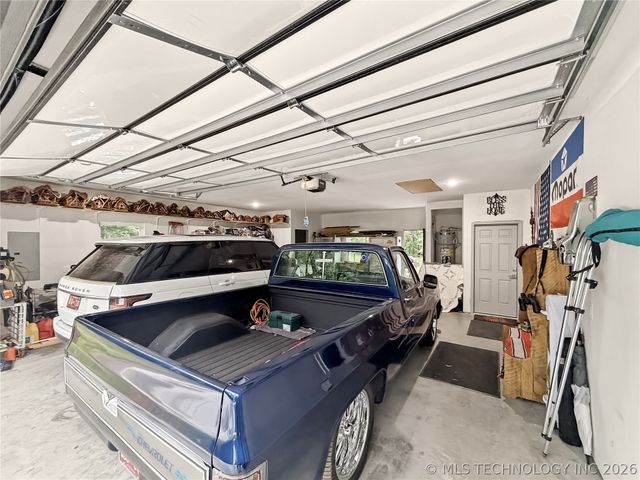 466070 E 800, Stilwell, OK 74960