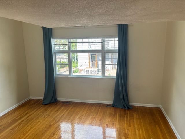 137 Glenville Ave 37, Boston, MA 02134