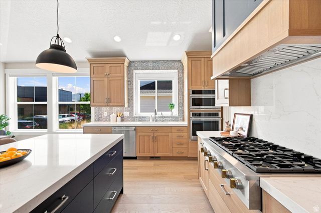 12517 S 1100 E, Draper, UT 84020