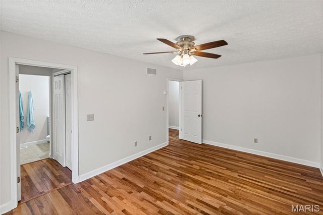 208 Matterhorn Court, Glen Carbon, IL 62034