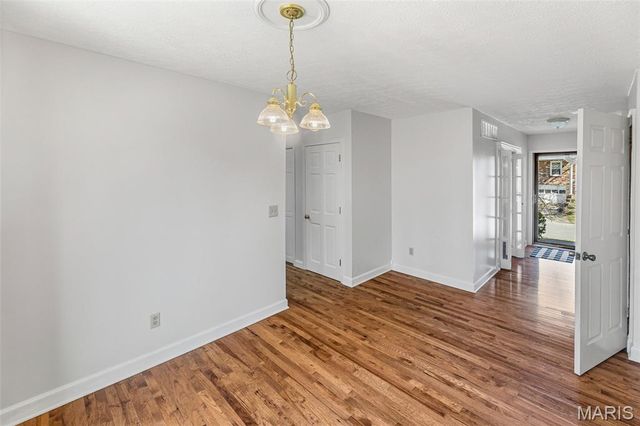 208 Matterhorn Court, Glen Carbon, IL 62034