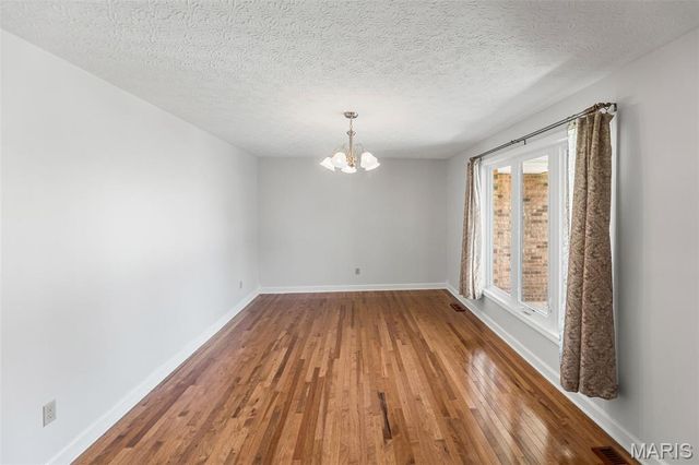 208 Matterhorn Court, Glen Carbon, IL 62034
