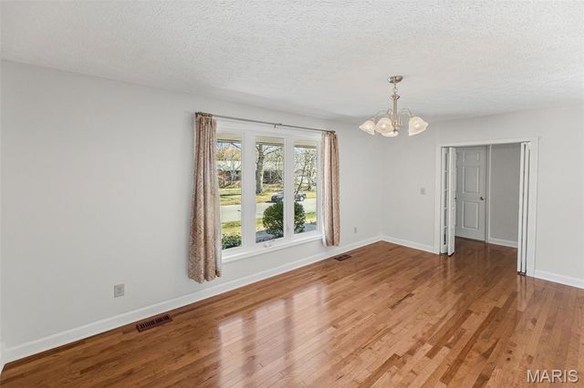 208 Matterhorn Court, Glen Carbon, IL 62034