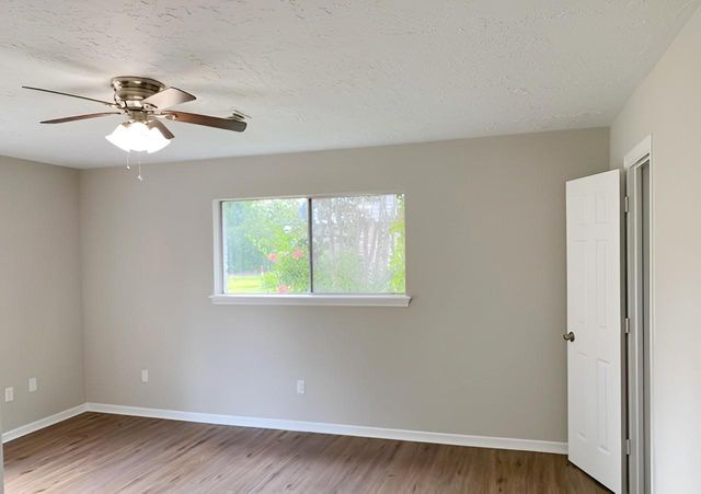 1407 Wagon Gap, Houston, TX 77090
