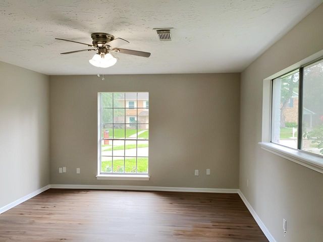 1407 Wagon Gap, Houston, TX 77090