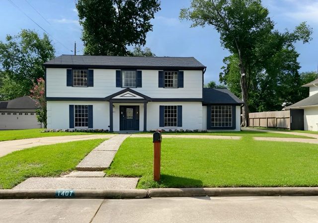 1407 Wagon Gap, Houston, TX 77090
