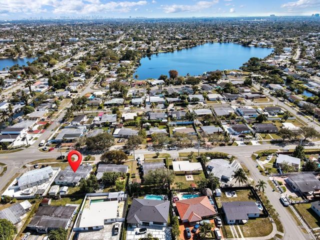 4820 SW 112th Ave, Miami, FL 33165