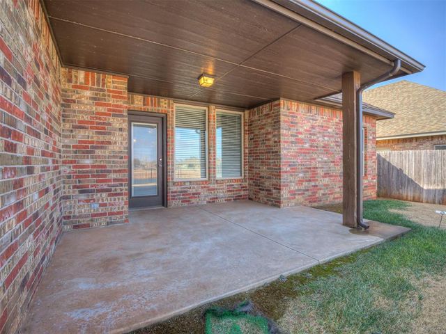 3009 NW 187th Court, Edmond, OK 73012