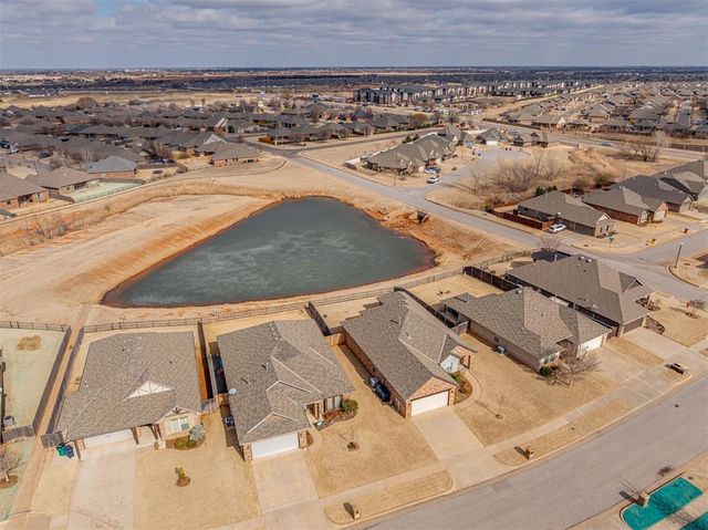 3009 NW 187th Court, Edmond, OK 73012