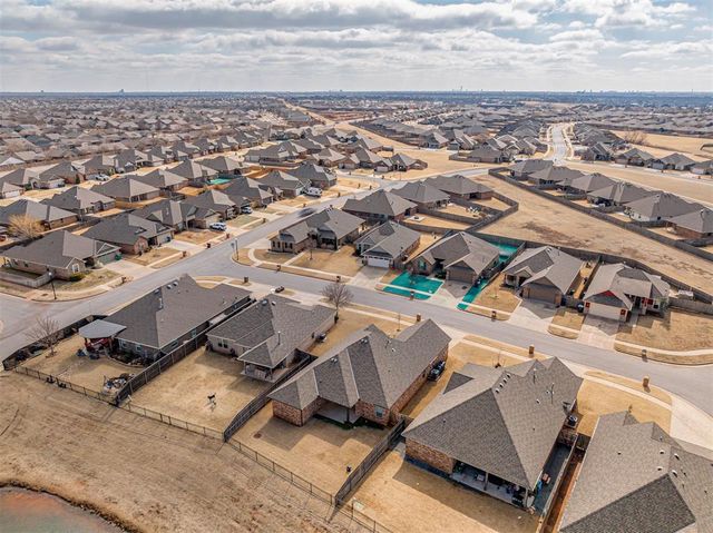 3009 NW 187th Court, Edmond, OK 73012