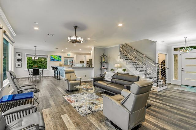3310 Far View DR, Austin, TX 78730