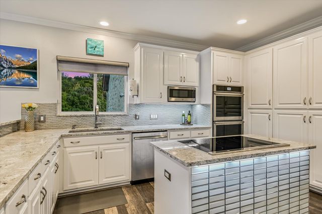 3310 Far View DR, Austin, TX 78730