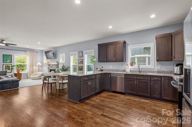 9 Hilldale Road, Asheville, NC 28803