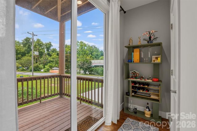 9 Hilldale Road, Asheville, NC 28803