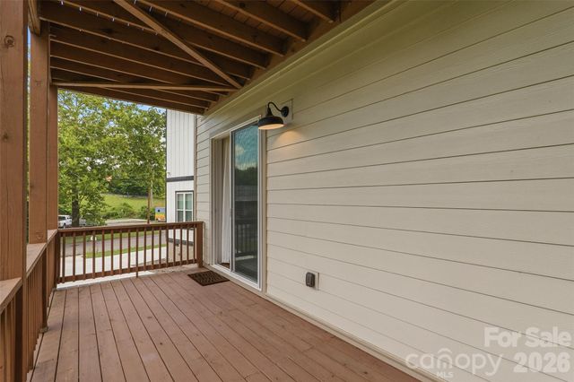 9 Hilldale Road, Asheville, NC 28803