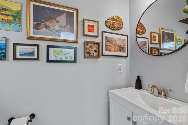 9 Hilldale Road, Asheville, NC 28803