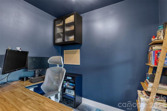 9 Hilldale Road, Asheville, NC 28803