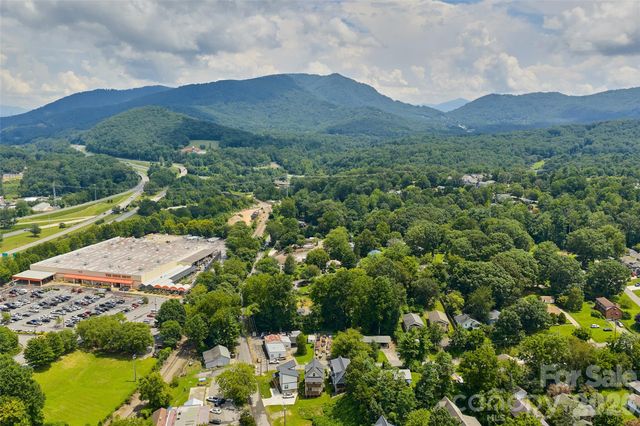 9 Hilldale Road, Asheville, NC 28803