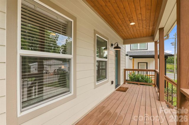 9 Hilldale Road, Asheville, NC 28803
