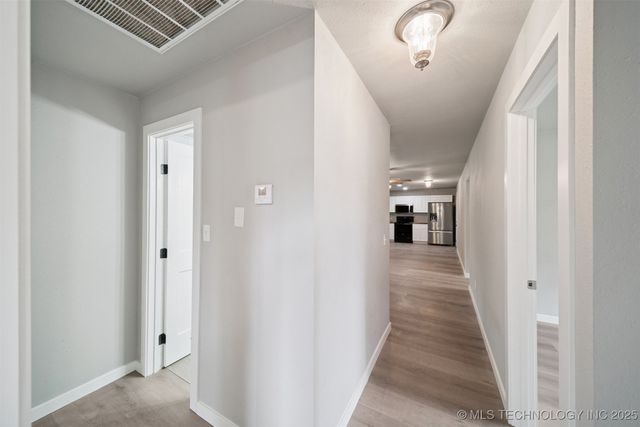 404 N Oklahoma Street, Pryor, OK 74361