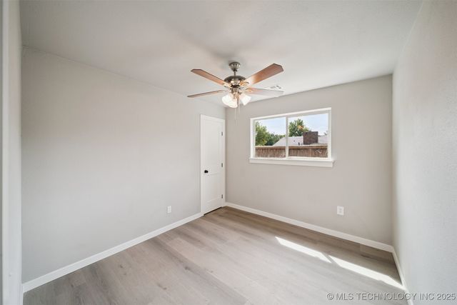 404 N Oklahoma Street, Pryor, OK 74361