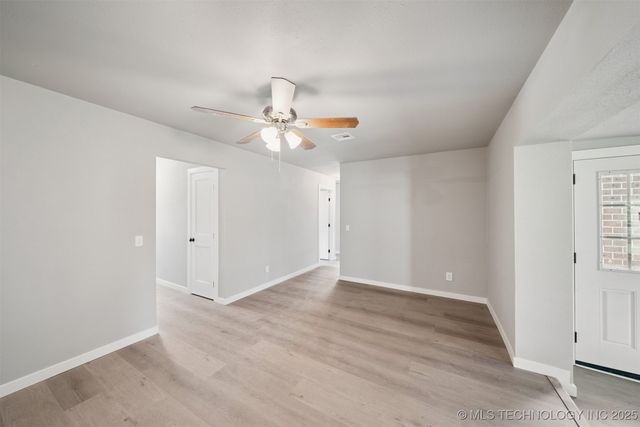 404 N Oklahoma Street, Pryor, OK 74361