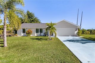 12184 Dolphin RD, Bokeelia, FL 33922