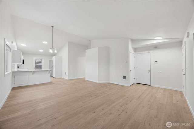 20009 40th Avenue E, Spanaway, WA 98387