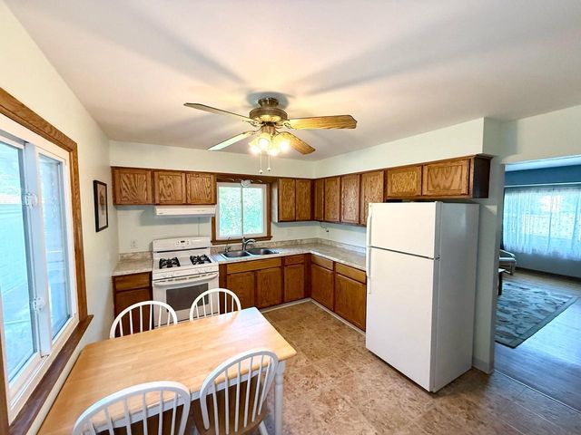 4610 Steinhauer Trail, Madison, WI 53716