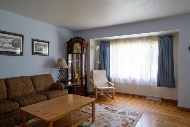 4610 Steinhauer Trail, Madison, WI 53716