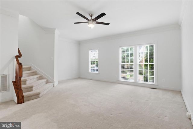 918 HARRISON CIR, Alexandria, VA 22304