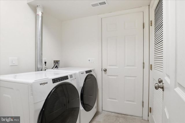 918 HARRISON CIR, Alexandria, VA 22304