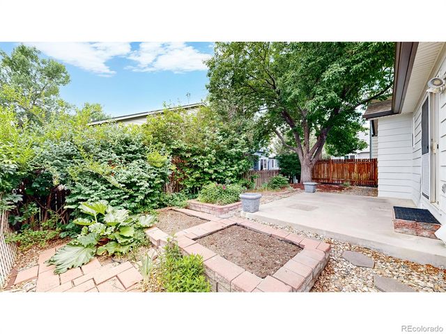 384 Pin Oak Drive, Loveland, CO 80538