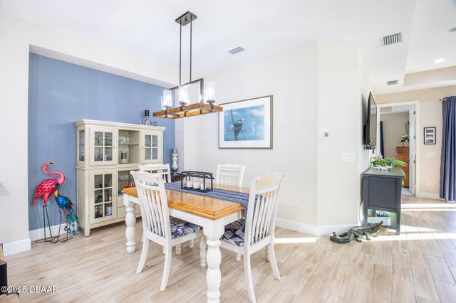 225 St Somewhere Drive, Daytona Beach, FL 32124