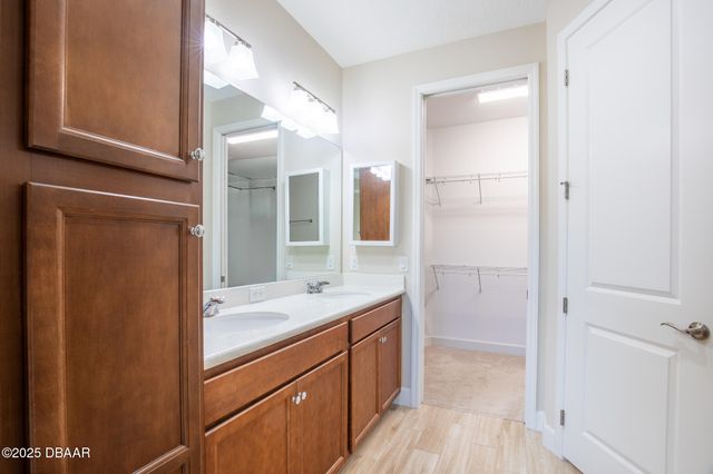 225 St Somewhere Drive, Daytona Beach, FL 32124