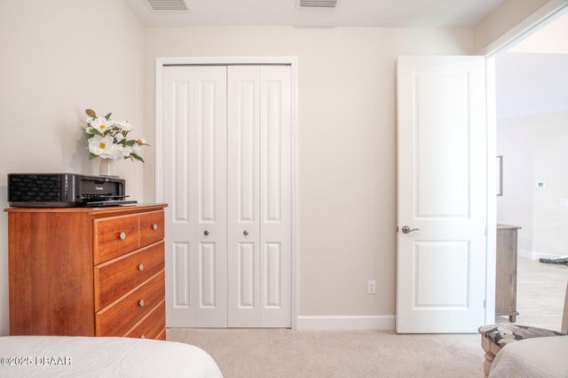 225 St Somewhere Drive, Daytona Beach, FL 32124