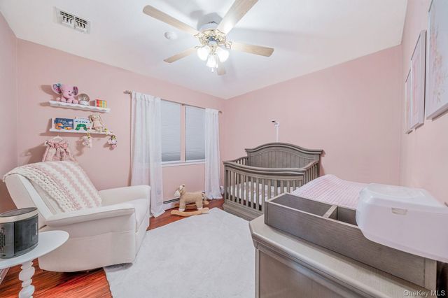 189 Haddon Hollow Court, Middle Island, NY 11953