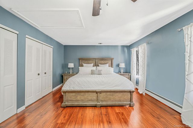 189 Haddon Hollow Court, Middle Island, NY 11953