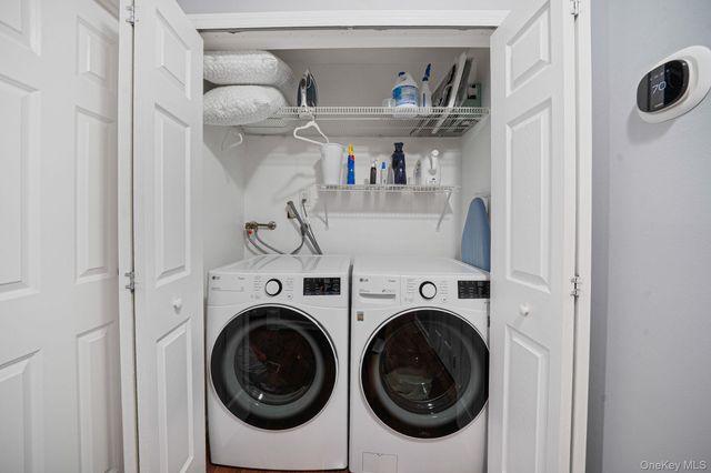 189 Haddon Hollow Court, Middle Island, NY 11953