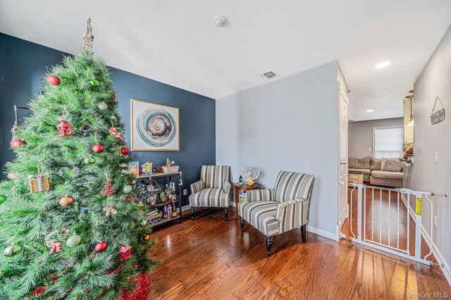 189 Haddon Hollow Court, Middle Island, NY 11953