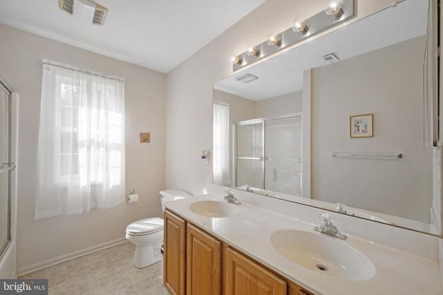 27 WHIRLAWAY DR, Bear, DE 19701
