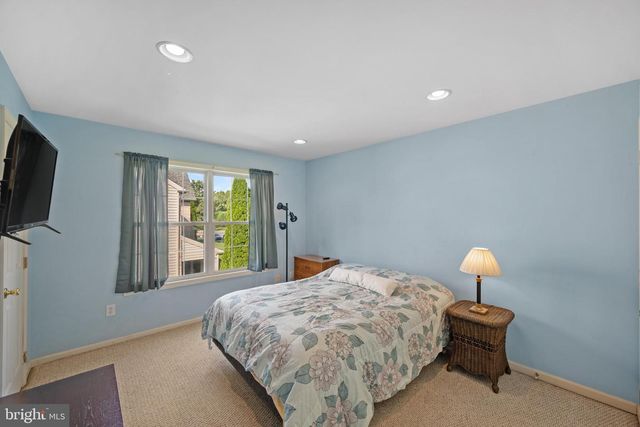 27 WHIRLAWAY DR, Bear, DE 19701
