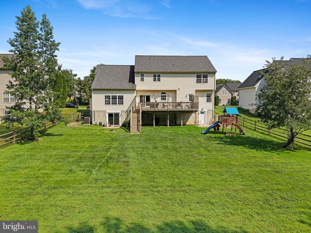 27 WHIRLAWAY DR, Bear, DE 19701