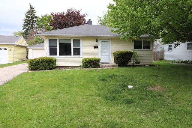 2702 Saint James Street, Rolling Meadows, IL 60008