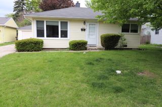 2702 Saint James Street, Rolling Meadows, IL 60008