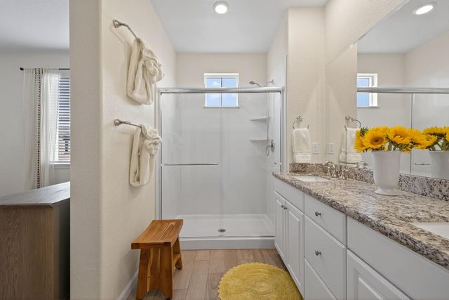 1037 Billington Ln, Roseville, CA 95747