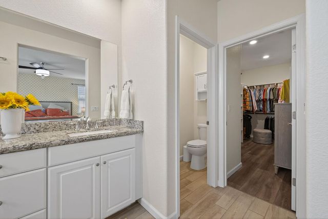 1037 Billington Ln, Roseville, CA 95747