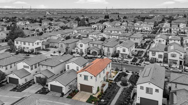 1037 Billington Ln, Roseville, CA 95747